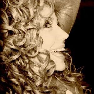 Meet your Posher, Vasilena