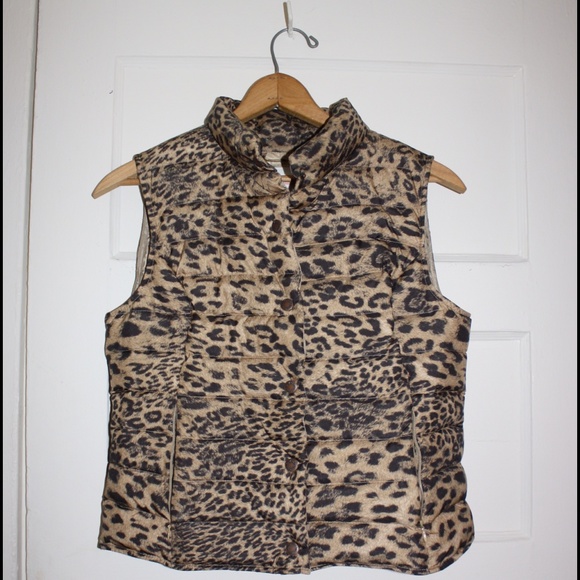 Vinci Camuto leopard snap front puffer vest - Picture 1 of 3