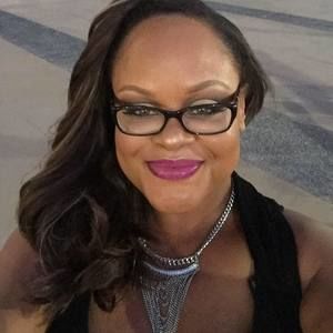 Meet your Posher, Stef