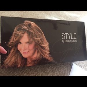 New Jaclyn Smith "Kris" wig