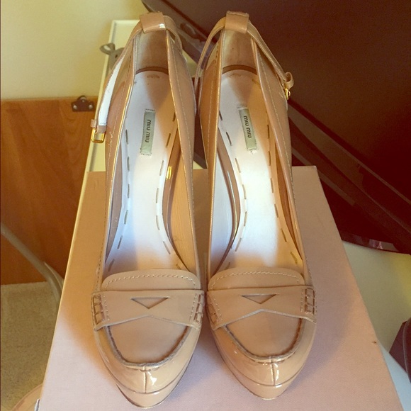 Mini Miu Nude loafer heels - Picture 1 of 4