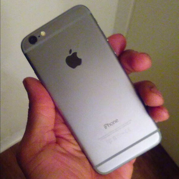 Unlocked grey iPhone 6 - Picture 3 of 3