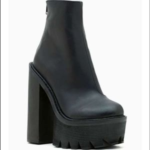 Jeffrey Campbell Mulder platform boots