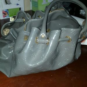 Louis vuitton ?????MAKE ME AN OFFER?????