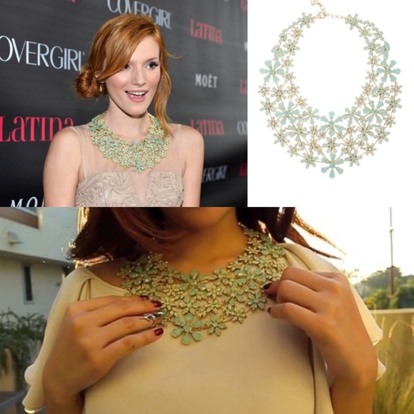 BCBGMaxAzria Jewelry - BCBGMAXAZRIA floral statement necklace