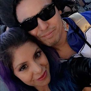 Meet your Posher, Elvia