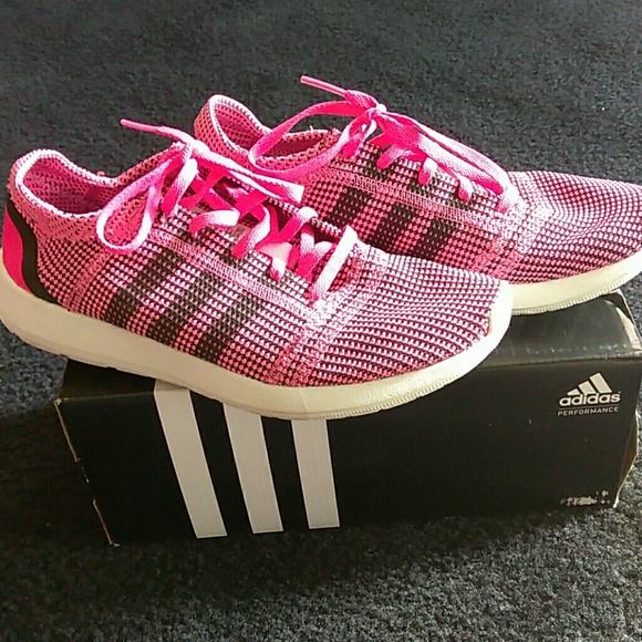Women's pink & black Adidas