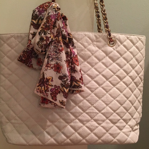 Aldo Beige Quilted Scarf Zip Tote Bag - Picture 2 of 4
