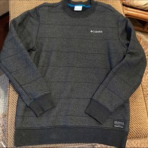NEW Columbia sweatshirt
