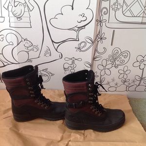 Mens sorel boots .size 9