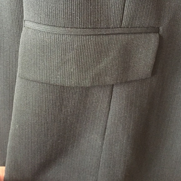 💥Dress for Success Black Blazer💥 - Picture 3 of 4