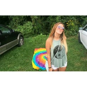 Meet your Posher, Marissa