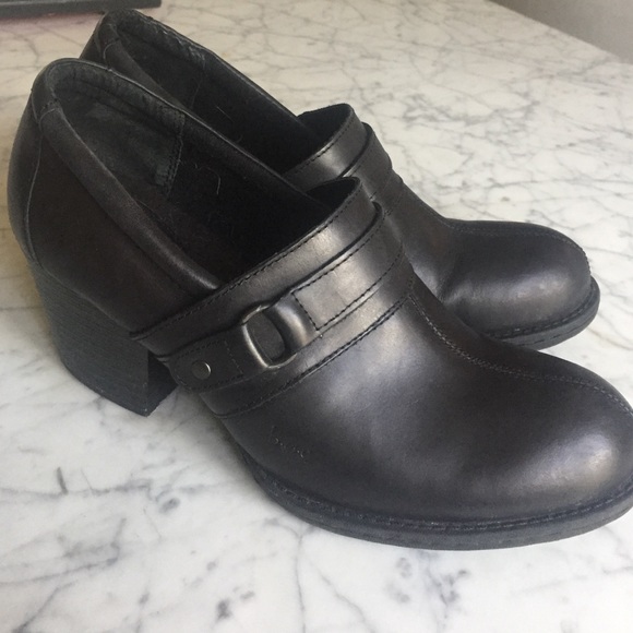 BOC/BORN Black Leather Booties Size 8.5