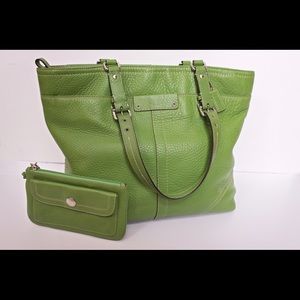 Coach tote. Includes matching wristlet!