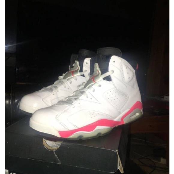 Air Jordan Retro 6 "Infrared"