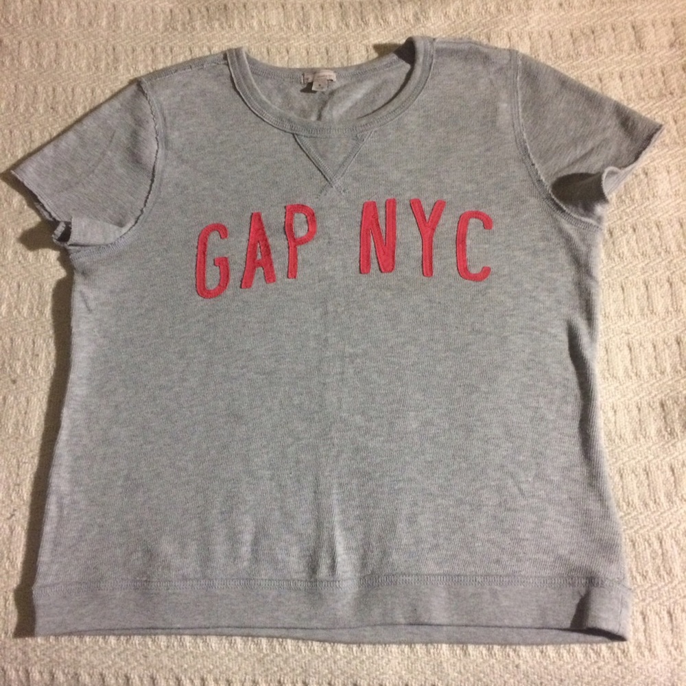 NWOT***GAP NYC Short Sleeve Shirt