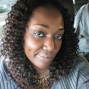 Meet your Posher, Gloria