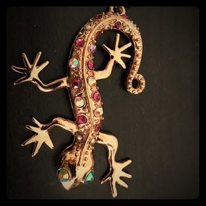 Steal!! NWT Betsey Johnson Salamander Necklace