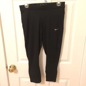 Nike cropped leggings