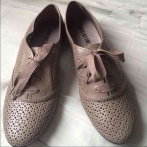 Brand New Lace flats