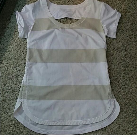Lululemon tee top size 4