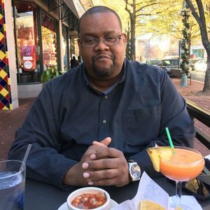 Meet your Posher, Louis