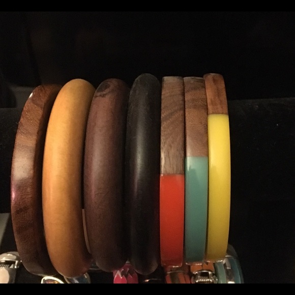 Wooden bangles set