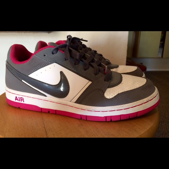 Women's size 9 pink, grey and white Nike's