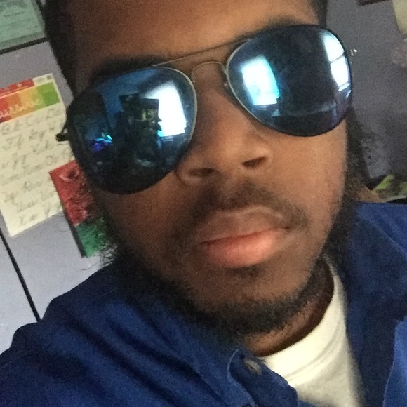 Midnight Blue Sun Glasses (Shades) - Picture 3 of 3