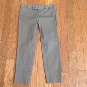 Women's Gap Slim Cropped Pant.