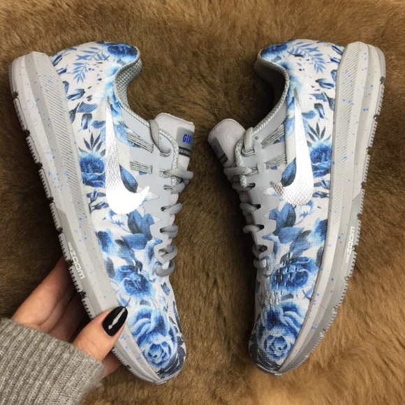 Nike Shoes - NWT Nike id floral custom zoom structure 20