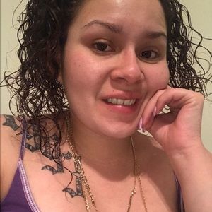 Meet your Posher, Cristina