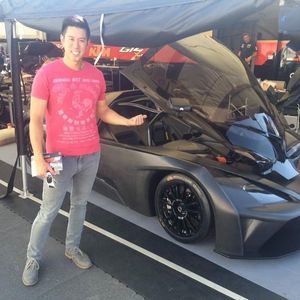 Meet your Posher, Lee