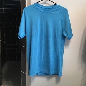 Men's Lululemon metal vent short sleeve