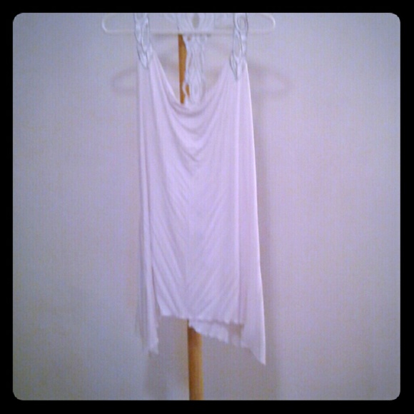 👚White with silver embroidery design tunic👗