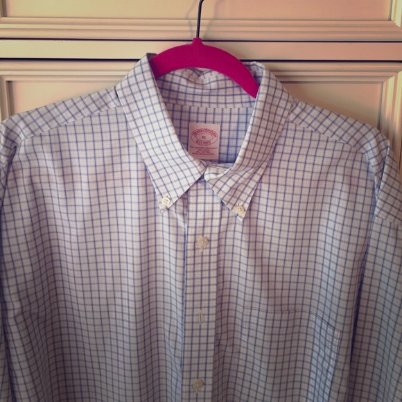 Brooks Brothers Button Down Shirt (Classic Fit) - Picture 1 of 1