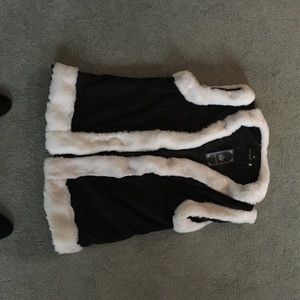 Fur vest