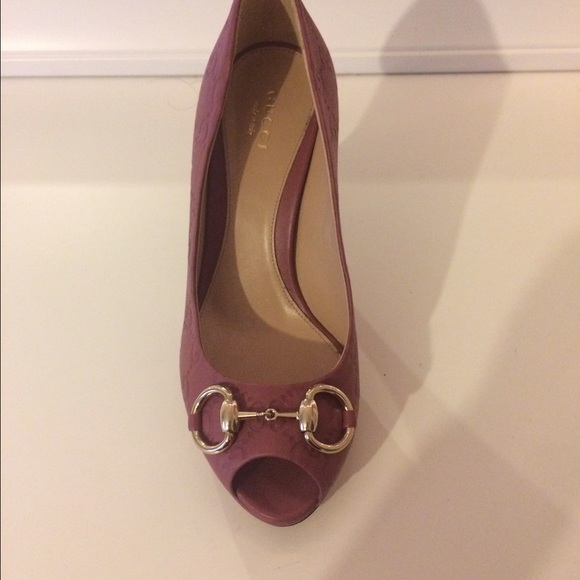 Brand new women GUCCI heels - Picture 2 of 3