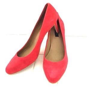 Ann Taylor Red Coral Suede Heels size 8
