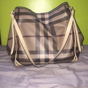 BURBERRY PURSE