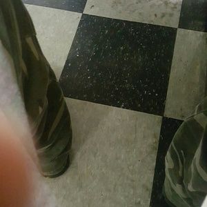 Meet your Posher, Manuel