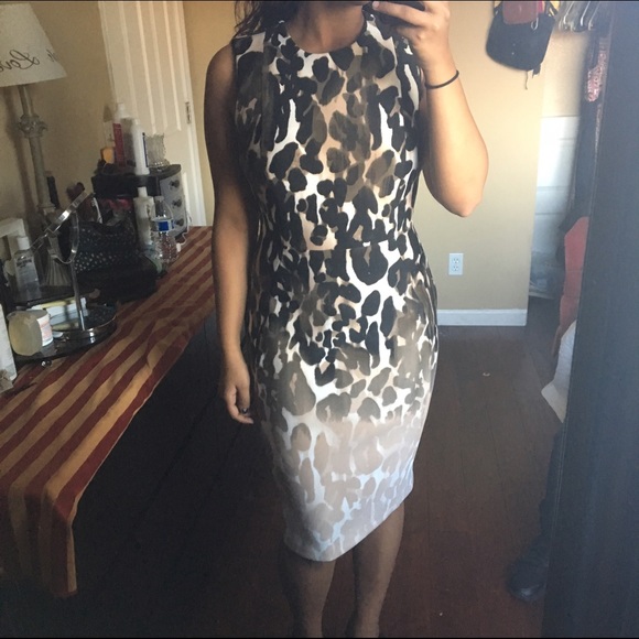 Calvin Klein - Picture 2 of 3