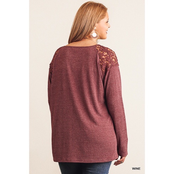 🔴1 HR SALE🔴 Plus Size Lace Long-Sleeve Top - Picture 3 of 3