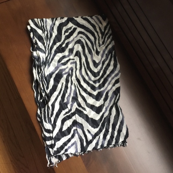 Scarf - Picture 2 of 2