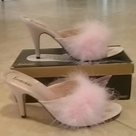 Feather slings