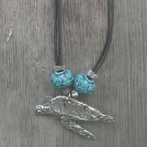 Turtle necklace. NWOT - Picture 1 of 2