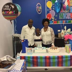 Meet your Posher, Mojisola