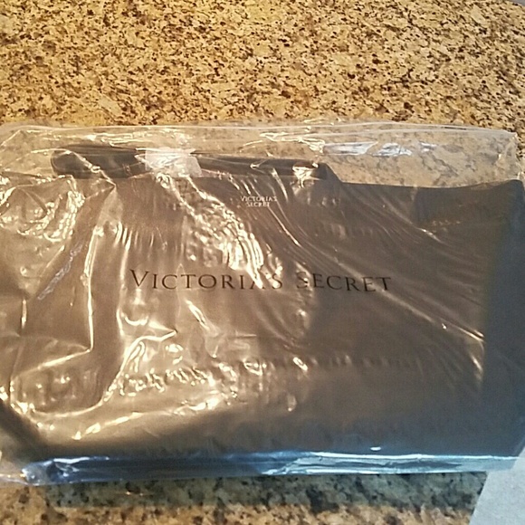 **FALLSPECIAL*Victorias Secret tote with sequin