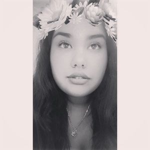 Meet your Posher, Azalea