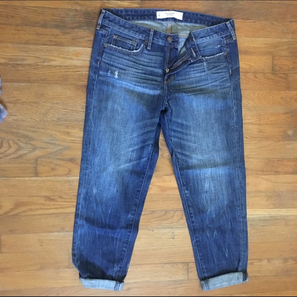 Abercrombie & Fitch Boyfriend Jeans